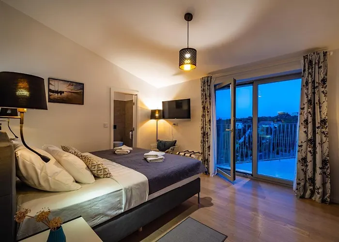 Villa Mezano -heated Pool&e-bikes *